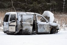 Автомобиль опрокинулся на трассе в области Абай