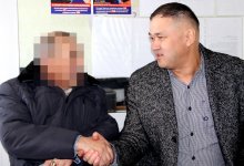 Мужчина спас пенсионера в СКО от потери всех денег