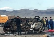 “Лексус” перевернулся и сгорел в Жетысуской области (ВИДЕО)