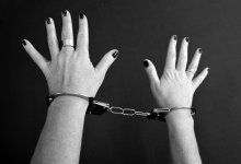 Бывшую учительницу взяли с наркотиками в Акмолинской области