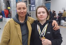 Двукратная чемпионка мира среди юниоров по фристайлу-могулу Анастасия Городко прилетела в Алматы