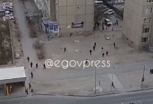 Массовая драка подростков произошла в Актау (ВИДЕО)