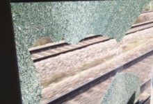 Школьник разбил окно поезда в Таразе