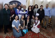 Поклонники Димаша из Великобритании поддержали пострадавших от наводнений казахстанцев