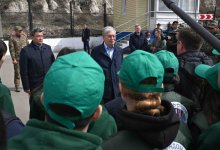 Токаев встретился со спасателями в СКО