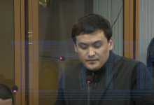 Врач, которому звонил Байжанов, дает показания в суде