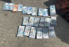 Взломали сейф с 94 млн тенге и уплыли на надувной лодке: крупную кражу раскрыли в ВКО