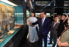 Звездные гиды провели экскурсию в Национальном музее