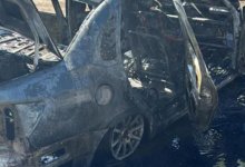 Два легковых автомобиля сгорели в Караганде