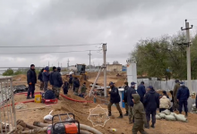 Министр по ЧС прибыл в затопленный поселок Индербор