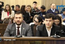 Суд по делу Бишимбаева: присяжные удалились в совещательную комнату