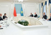 Глава государства принял заместителя премьера Госсовета КНР Лю Гочжуна