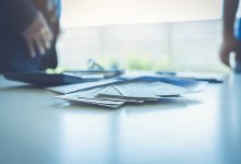 Какое вознаграждение могут получить казахстанцы за сообщение о коррупции?