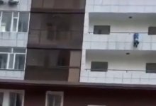 Семиклассник спас ребенка от падения с высоты в Астане (ВИДЕО)