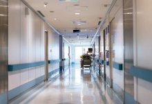 Сломанные душевые, порванные матрасы: роженицу ужаснули условия в роддоме Талдыкоргана