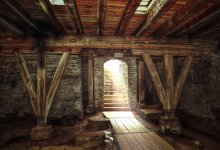 Женщина провалилась в погреб в Восточном Казахстане