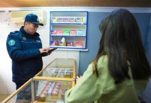 За насваем и вейпами "охотятся" полицейские Астаны