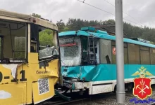 Два трамвая столкнулись в Кемерово: пассажиры вылетели на проезжую часть