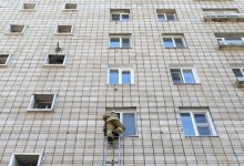 80-летнюю бабушку обнаружили в запертой квартире в Степногорске