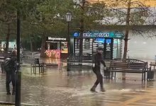 Танцующие под дождем костанайцы умилили казахстанцев (ВИДЕО)