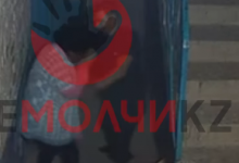 Житель Атырау воткнул нож в тело и шею женщины (видео)