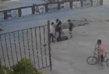 Толпа подростков избила сверстника в Актау (ВИДЕО)