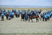 500 детей на лошадях установили новый рекорд Казахстана
