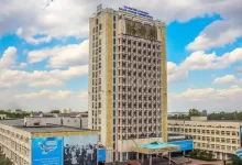 Молодой парень умер у фонтана в Алматы