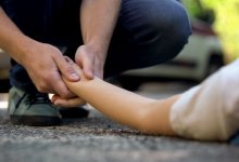 Двух сестер-подростков сбил грузовик в Алматинской области (ВИДЕО)