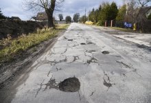 Асфальт крошится в руках – Бектенов раскритиковал Минтранспорта