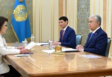 Токаев поручил снизить показатели материнской и младенческой смертности