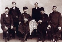 В тени великого революционера