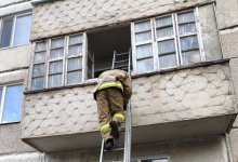 Пенсионерка оказалась в плену у собственной квартиры