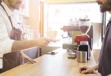 Тренер ДЮСШ оскорбил бармена в Костанае