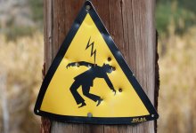 Ребенка ударило током во время выполнения работ сотрудниками "Казахтелекома"