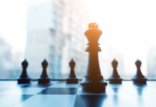 Шахматистка плеснула ртуть на доску оппонентки (ВИДЕО)