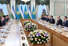 Глава государства утвердил программу партнерства с Узбекистаном