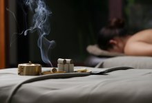 Дыра в ноге: женщине прожгли бедро во время массажа