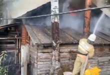 База отдыха загорелась в ВКО (ВИДЕО)