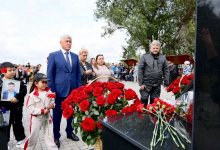 Памятник погибшим шахтерам открыли в Караганде