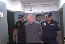 Вандал сломал десятки деревьев в Алматы (ВИДЕО)