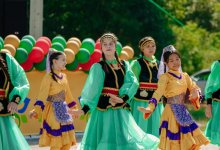 Тысячи людей съехались на Сабантуй в область Абай