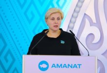 Депутат AMANAT требует признания сертификатов переподготовки для педагогов