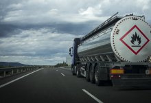 Палестинец на бензовозе устроил теракт на Западном берегу Иордана