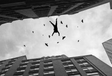 12-летняя девочка спрыгнула с 13-го этажа в Алматы