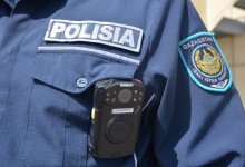 Осужденный сорвал погоны с сотрудника колонии и растоптал их в Актобе