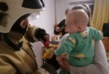 Пятимесячный мальчик чуть не лишился пальца в Риддере