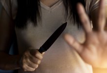 Мать из-за домашнего задания едва не зарезала дочь в СКО