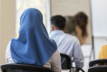 Верховный суд не отменял запрет на ношение платков в школах