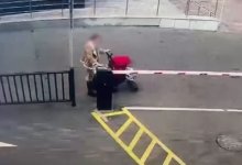 Мама с коляской занималась "черными делами" в Астане